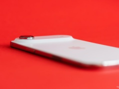 iPhone Fold przetrze szlak dla cieńszego i jaśniejszego ekranu w iPhonie Air 2