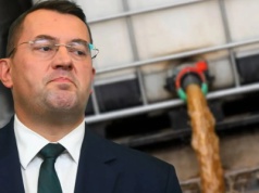 Gnojowica przed domem Krajewskiego. 35-latka zatrzymała policja