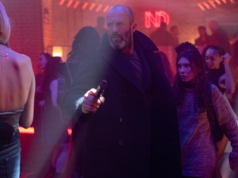 Jason Statham nie zwalnia tempa. Nowe spojrzenie na film Samotnik