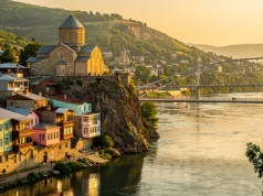 Nowe zasady wjazdu do Gruzji 2026: Obowiązkowe ubezpieczenie zdrowotne i NNW. Co musisz wiedzieć przed podróżą?