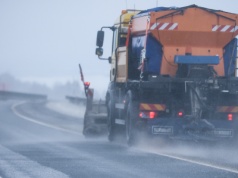 Główne trasy na Pomorzu przejezdne. Lokalnie błoto pośniegowe i zajeżdżony śnieg