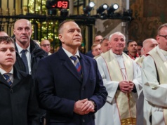 Prezydent na pielgrzymce na Jasną Górę. Przywitał się z kibicami