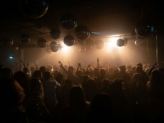 Koszty studniówki 2026 w górę. Impreza marzeń mocno uderza po kieszeni