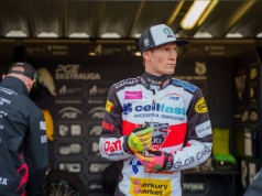 Żużel. Kto awansuje, a kto spadnie w 2. Ekstralidze? Sztuczna inteligencja stawia sprawę jasno!