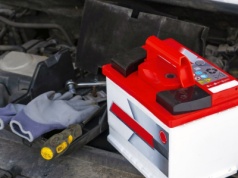 Jak domowym sposobem sprawdzić, czy akumulator jest dobry?