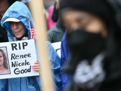 Tragedia na ulicy Minneapolis. Pokazano nowe nagranie z interwencji agenta ICE