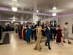 Historyczna noc. Pierwsza studniówka liceum TEB Edukacja