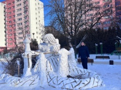 Warszawa stolicą śnieżnej sztuki. Rekordowe opady wyzwoliły w mieszkańcach niezwykłą kreatywność