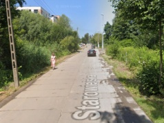 Mieszkańcy Letnicy muszą chodzić po jezdni, a ciężarówki mijać ich slalomem. Niebawem się to zmieni