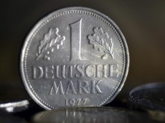 6 miliardów euro ukryte w szufladach. Bundesbank wciąż przyjmuje marki