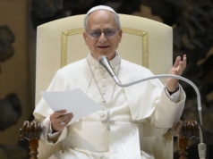 Papież ochrzcił niemowlęta w Kaplicy Sykstyńskiej. 