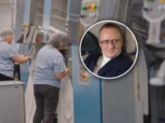 Zatrudnia tysiące osób. Mówi, jak rozwiązać problem z umowami