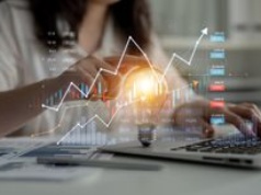 Polacy polubili "inwestowanie na automacie". To może być rok ETF-ów