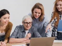 Między juniorem a seniorem. Lęk przed różnorodnością osłabia decyzje liderów