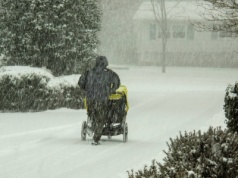 Spacer zimą to walka o przetrwanie. Rodzice i osoby z niepełnosprawnościami ją przegrywają