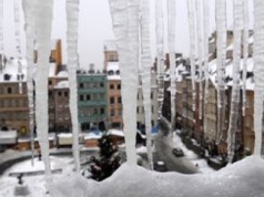 "Walka" arktycznego mrozu z ciepłem. Starcie nad Polską