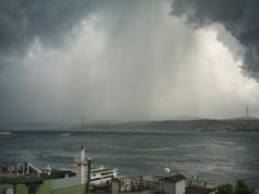 Alert w Stambule. Zamknięte szkoły, urzędnicy na urlopach