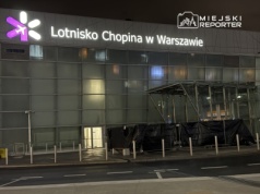 Obfite opady śniegu w Warszawie i utrudnienia na lotnisku Chopina. Paraliżu nie odnotowano