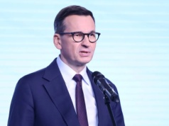 "Dla mnie ta decyzja nie jest dziwna". Morawiecki o azylu politycznym dla Ziobro