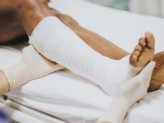 Brakuje miejsc na ortopedii w słupskim szpitalu. Winne śliskie chodniki