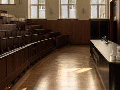 Zachwycający design wyremontowanej auli wykładowej na UW