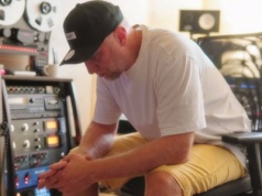 Numer Raz chce odbudować swoją pozycję na scenie