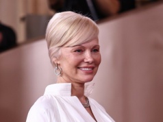 Pamela Anderson na Złotych Globach: Zachwyciła w nowej fryzurze
