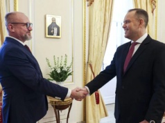 „Bezmiar niesprawiedliwości”. Kancelaria Prezydenta wydała komunikat po spotkaniu Nawrockiego z Barskim