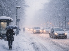 Poranny atak zimy. Synoptycy ostrzegają przed intensywnymi opadami śniegu