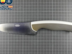 Syn zatrzymany po ataku nożem w obronie matki na Lanzarote