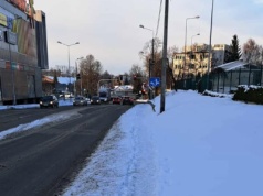 Od właścicieli wymaga się więcej niż od miasta? "Po chodnikach nie da się chodzić"