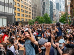 Społeczeństwo upada? Naukowcy mają intrygujące dowody w tej sprawie