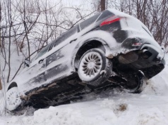 Seria wypadków i kolizji na drogach Rzeszowa i okolic. Zimowe warunki zaskoczyły kierowców