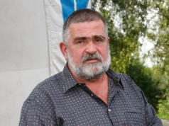 Deska serów, piwo i cygaro... Jakim ojcem był Janusz Rewiński?