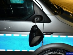 Nocna furia 26-latka. Mężczyzna podpalił drzwi i zniszczył policyjny radiowóz