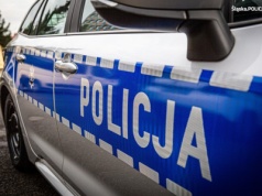 40-letni mężczyzna szedł środkiem ruchliwej ulicy w centrum Bielska-Białej