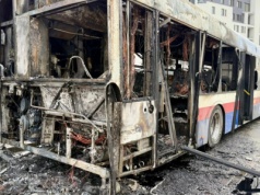 Spalił się autobus w Bydgoszczy. Na pomoc ruszyły trzy zastępy strażaków