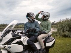 Na każdy motocyklowy scenariusz. Kolekcja odzieży i kasków BMW Motorrad na sezon 2026