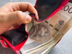 Mocne wejście PKO BP w nowy rok. Nawet 600 zł za jedną płatność w miesiącu