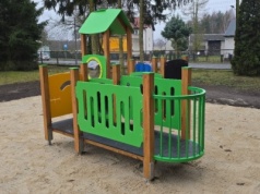Nowy, bezpieczny plac zabaw w Olbrachcicach otwarty dla dzieci