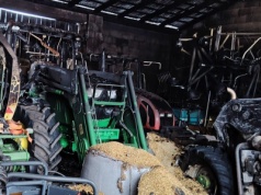 Pożar zabrał dorobek życia. Rolnik z 30-letnim stażem prosi o pomoc w odbudowie gospodarstwa