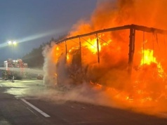 Niemcy: Potworny pożar na A2. Ciężarówka zajęła się ogniem, służby apelują o omijanie tego rejonu