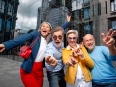 Pokolenie X a potem długo, długo nic. Eksperci ostrzegają: jeśli odejdą, będzie katastrofa