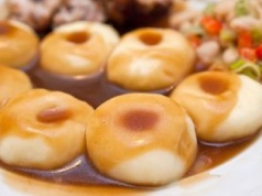 Kluski robię metodą 1:3. Rozpływają się w ustach i nie rozpadają podczas gotowania