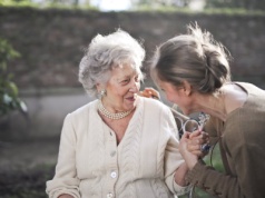 Czasy się zmieniają, a wyzysk polskich opiekunek w Niemczech nadal ma się dobrze