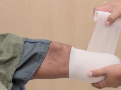 Pojechał do sanatorium, wrócił bez nogi. Dramat 69-latka z Warszawy