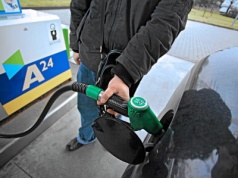 Zimowy mit o E10 obalony. Nie chodzi tylko o mróz