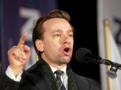 Denialiści klimatyczni w Sejmie. Konferencja pod honorowym patronatem Krzysztofa Bosaka