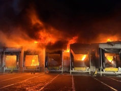 Pożar hali magazynowej w Wielkopolsce. Przyczyną przesyłka z Niemiec