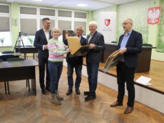 Krzesełka dla seniora — pilotażowy program w gminie Miechów